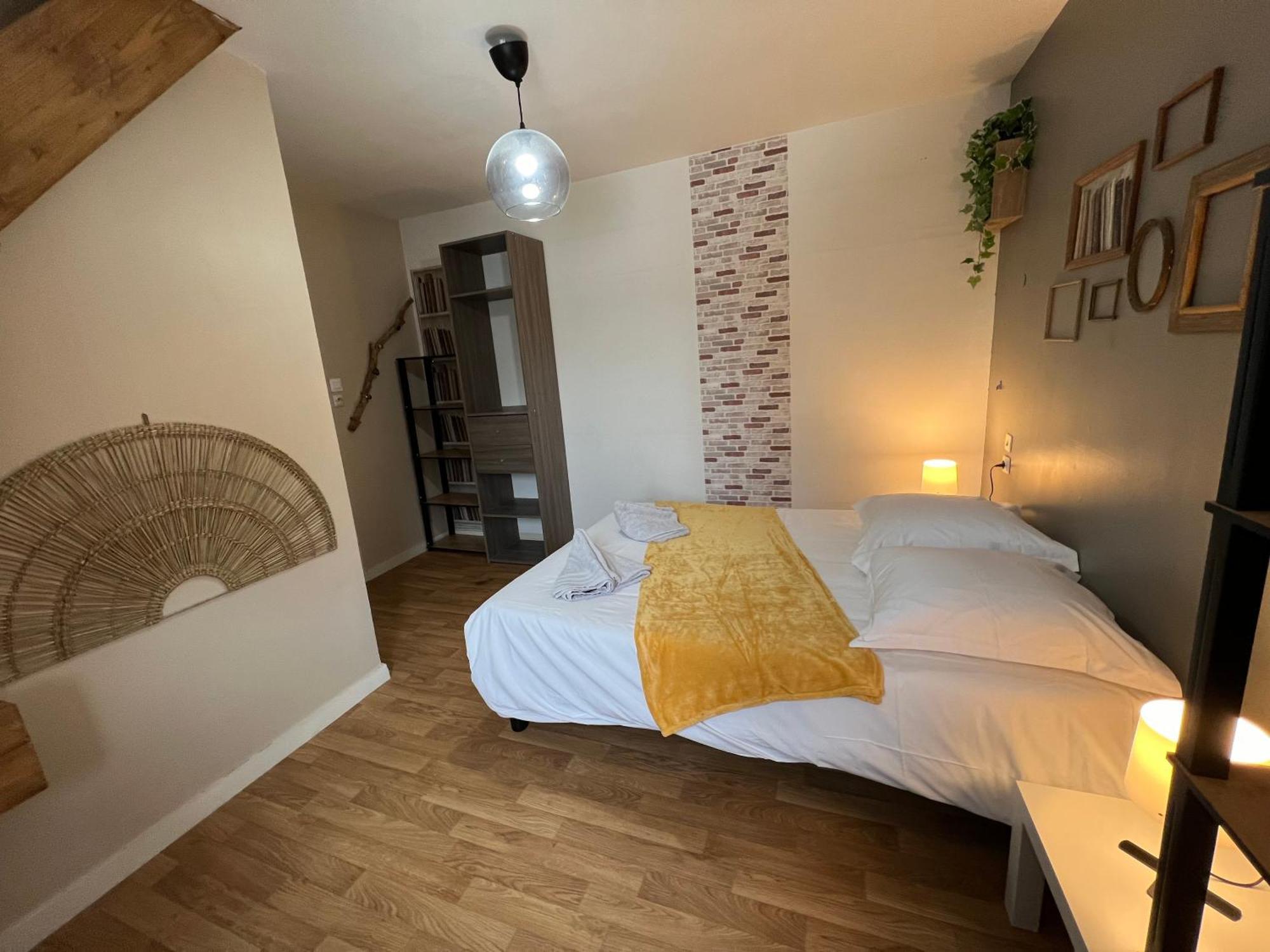 Rigolet Maison En Ville Avec Piscine Interieure Le Controis-en-Sologne Buitenkant foto